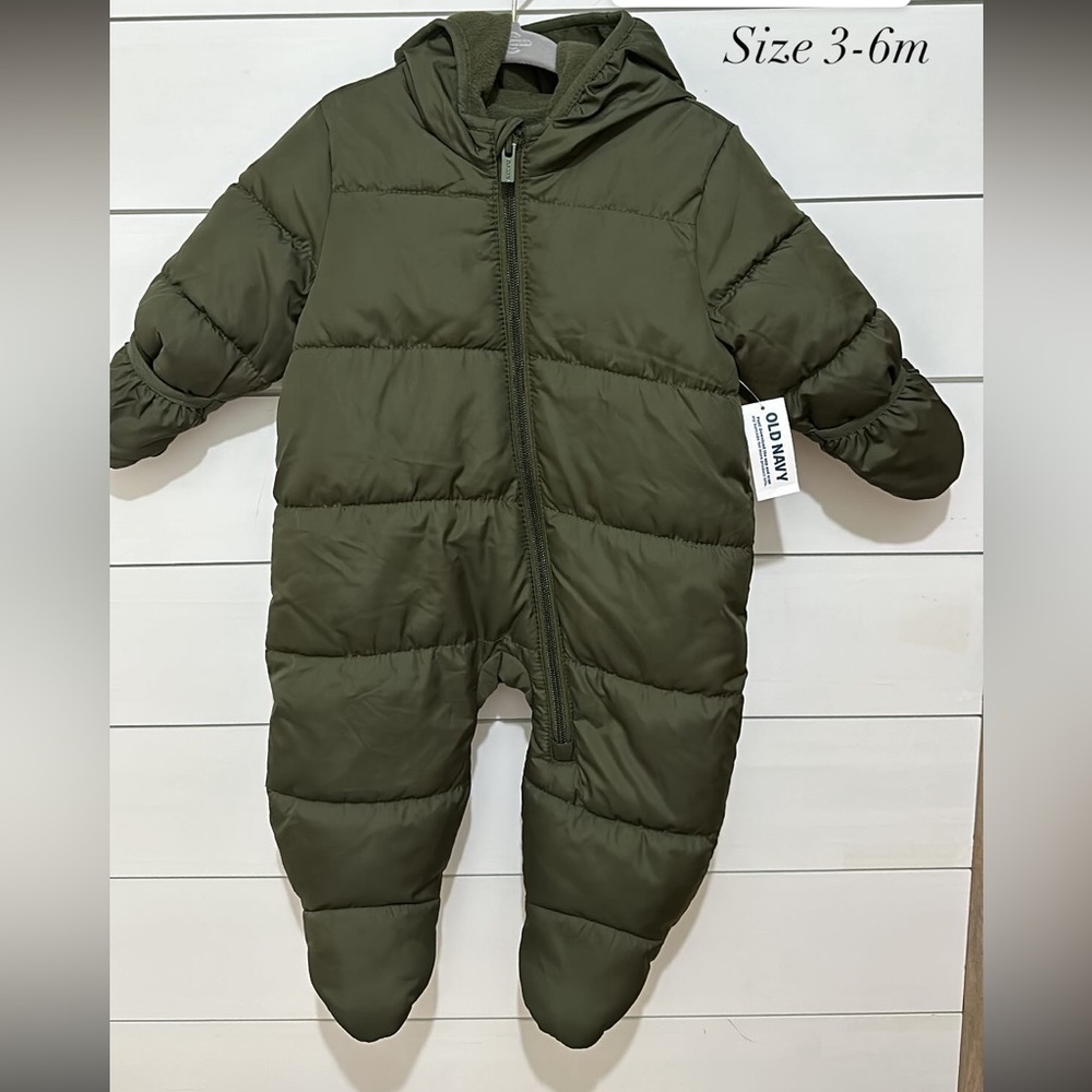 Old Navy Snow Suit (NWT)
